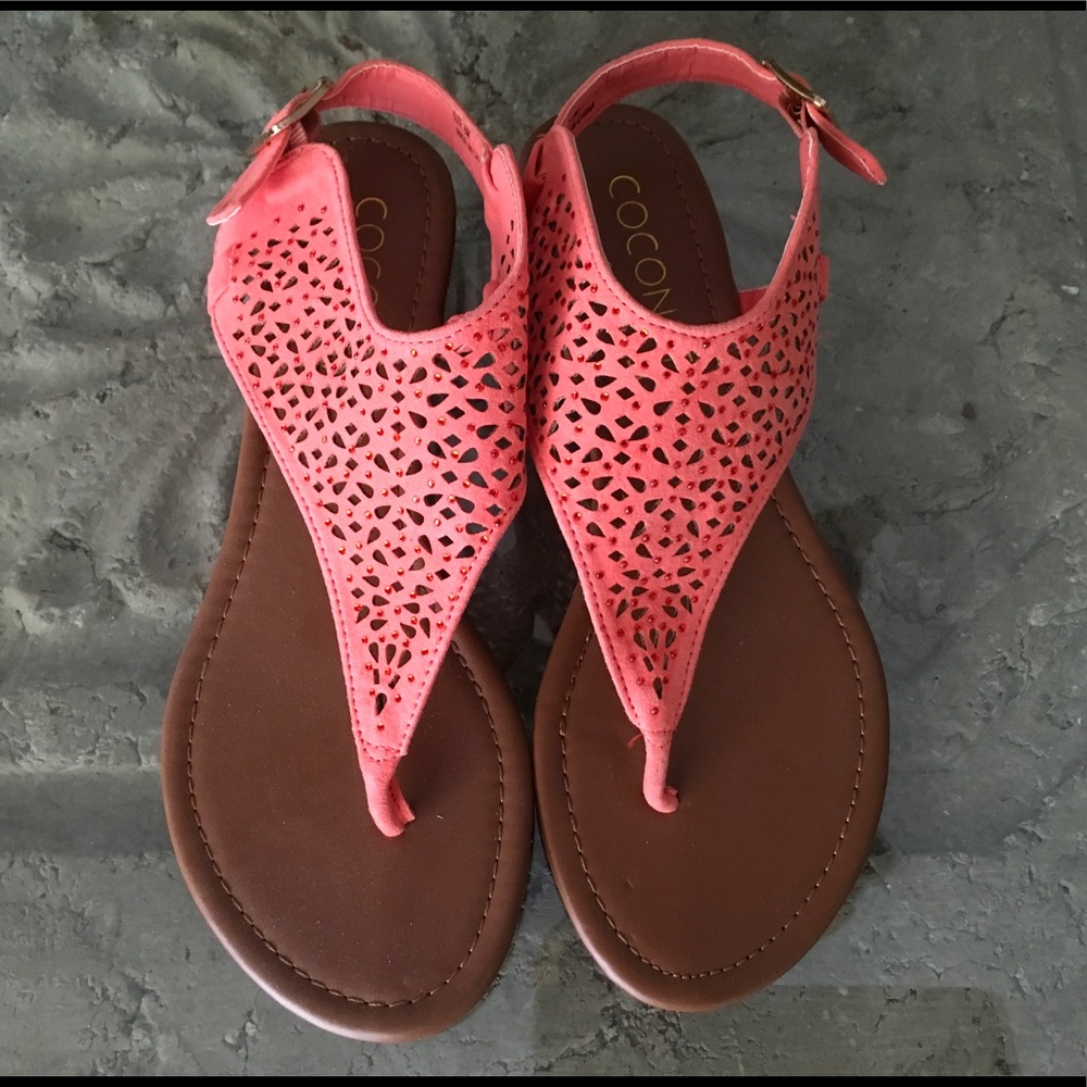 NWOT Coconuts Coral Sandals